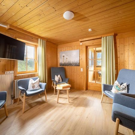 Apartmenthaus Matri By Pferd Auf Wolke ヴァルト・アム・アールベルク エクステリア 写真
