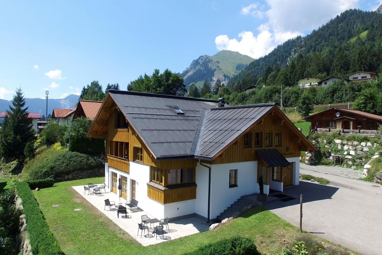 Apartmenthaus Matri By Pferd Auf Wolke ヴァルト・アム・アールベルク エクステリア 写真