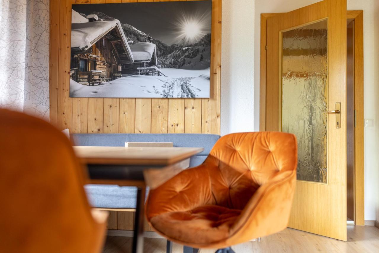 Apartmenthaus Matri By Pferd Auf Wolke ヴァルト・アム・アールベルク エクステリア 写真
