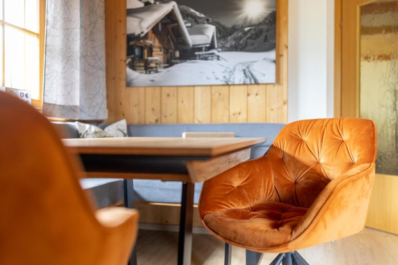 Apartmenthaus Matri By Pferd Auf Wolke ヴァルト・アム・アールベルク エクステリア 写真