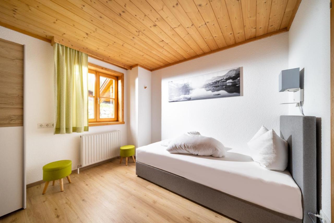 Apartmenthaus Matri By Pferd Auf Wolke ヴァルト・アム・アールベルク エクステリア 写真