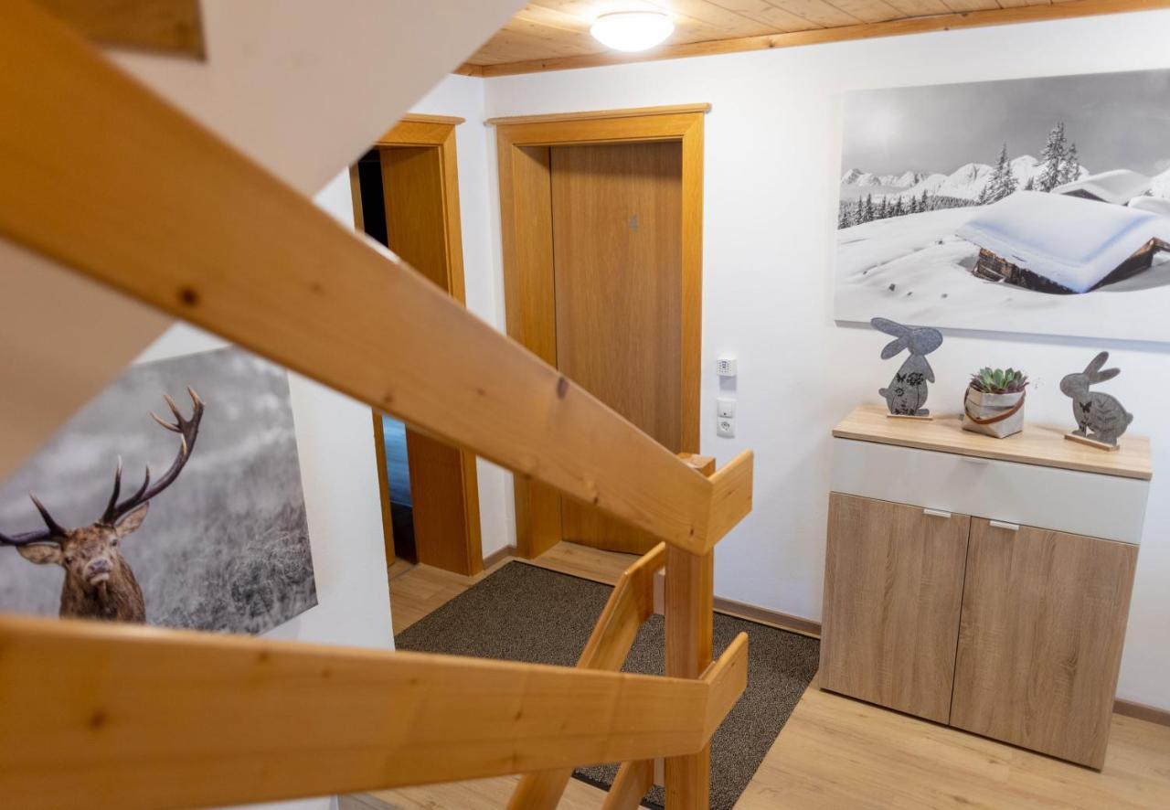 Apartmenthaus Matri By Pferd Auf Wolke ヴァルト・アム・アールベルク エクステリア 写真