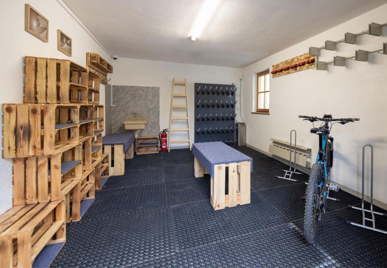 Apartmenthaus Matri By Pferd Auf Wolke ヴァルト・アム・アールベルク エクステリア 写真